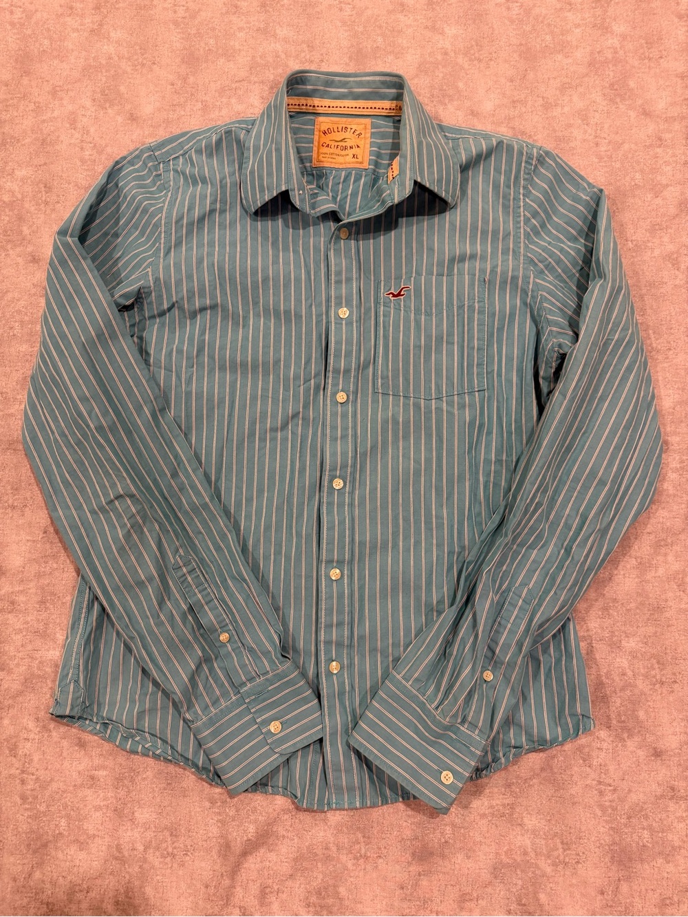 Vintage Y2K Hollister Men's Teal and White Vertical Stripe Button-Up Shirt